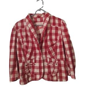 R &R Dakota  Red & white checkered waist length blazer with 3/4 sleeve